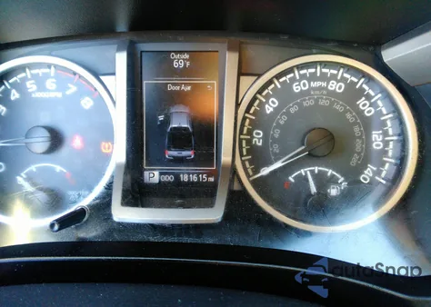 2018 Toyota Tacoma Sr5 V6 z USA, uszkodzony, nr VIN 5TFAZ5CN5JX061562